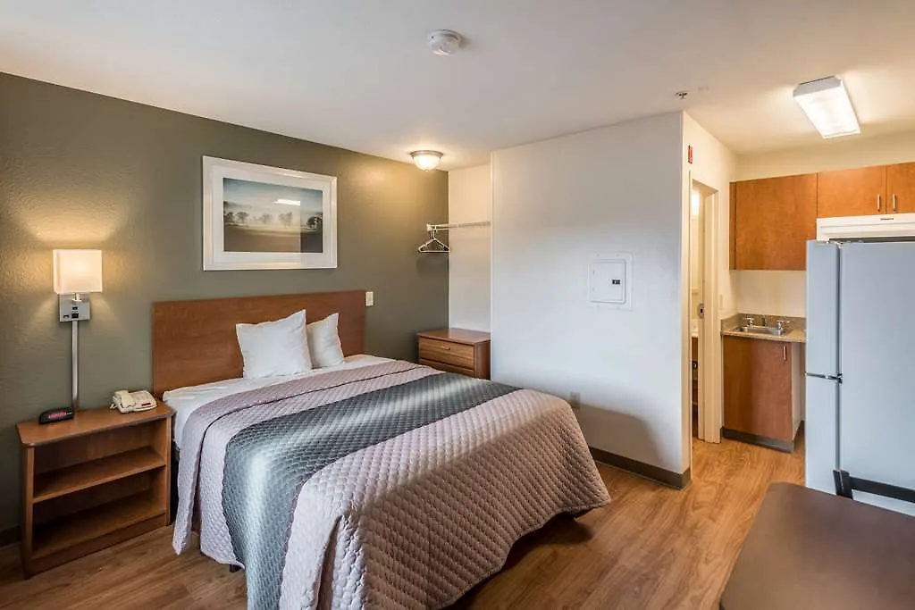 Hotel Hometowne Studios St. Louis - Airport/ N Lindbergh Hazelwood