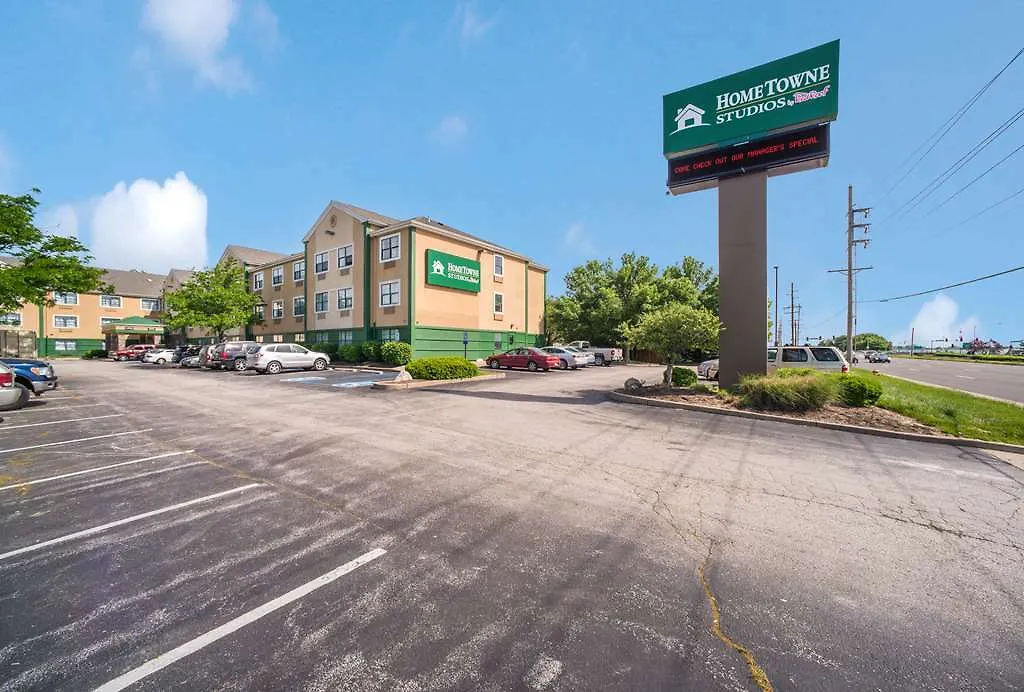 Hometowne Studios St. Louis - Airport/ N Lindbergh Hazelwood