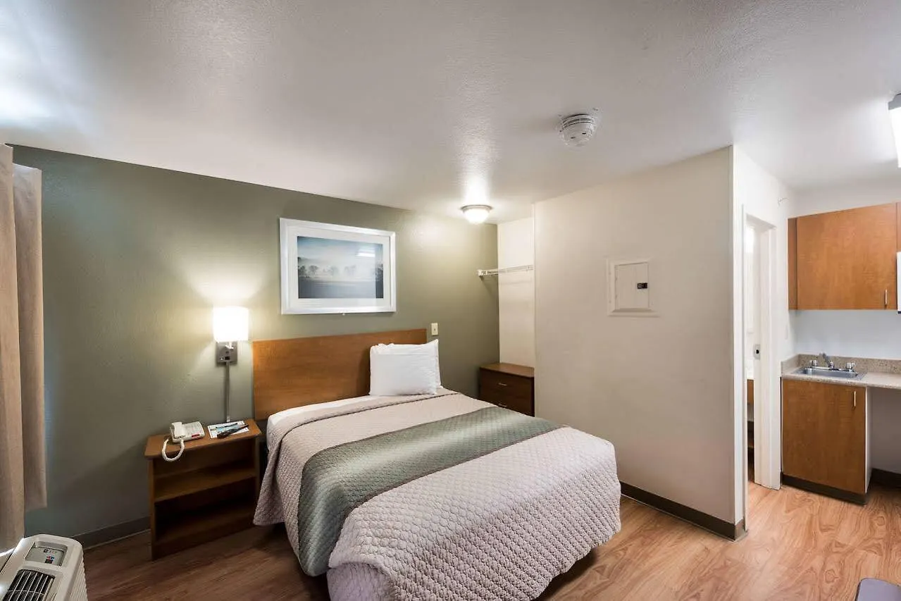 Hotel Hometowne Studios St. Louis - Airport/ N Lindbergh Hazelwood